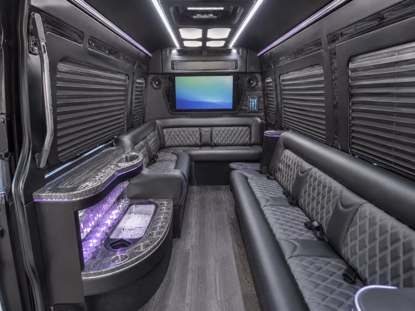 book a bus for your next convention or trade show 1