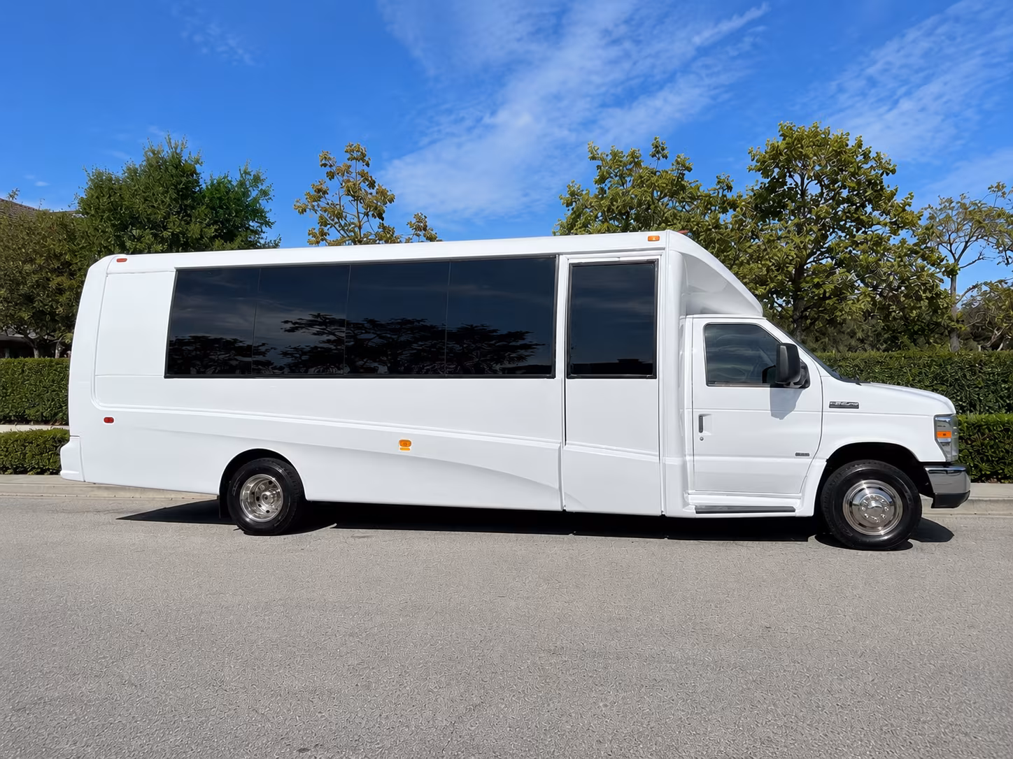 book a bus for your next corporate event 2