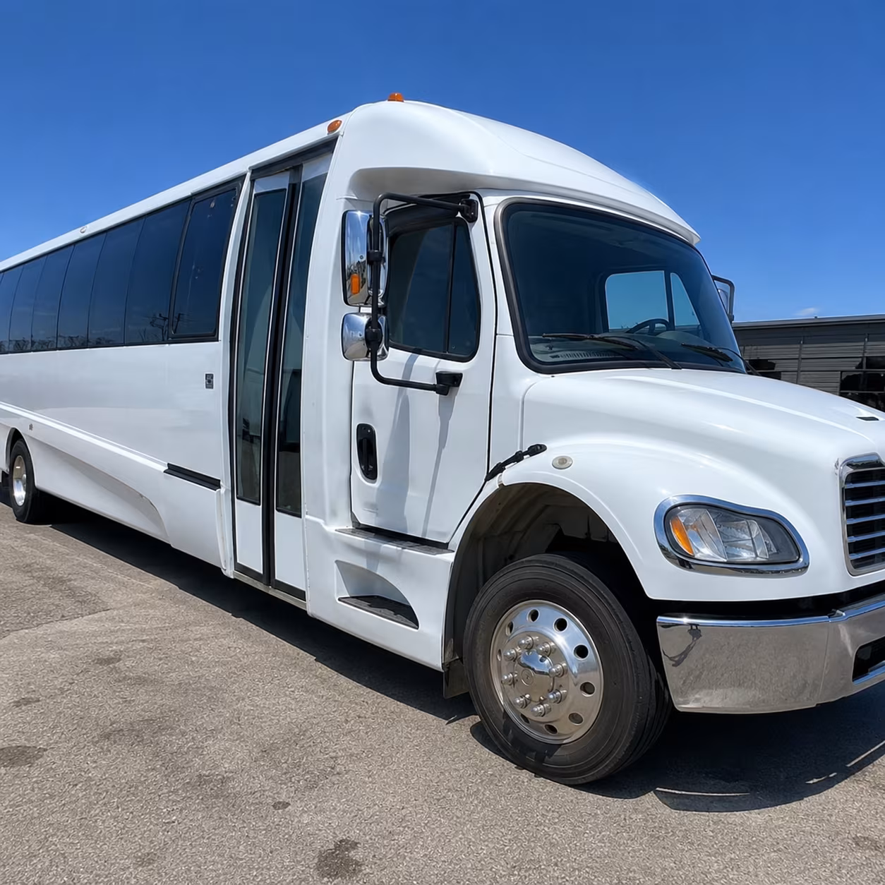 book a bus for your next prom 4