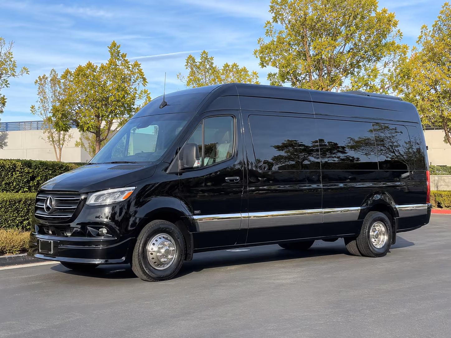 book a bus for your next wine tour 3
