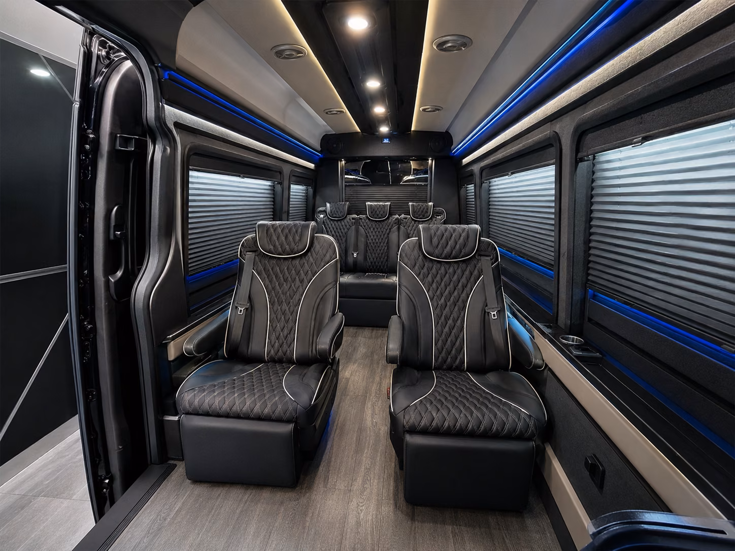 concert and sporting event buses to seattle venues