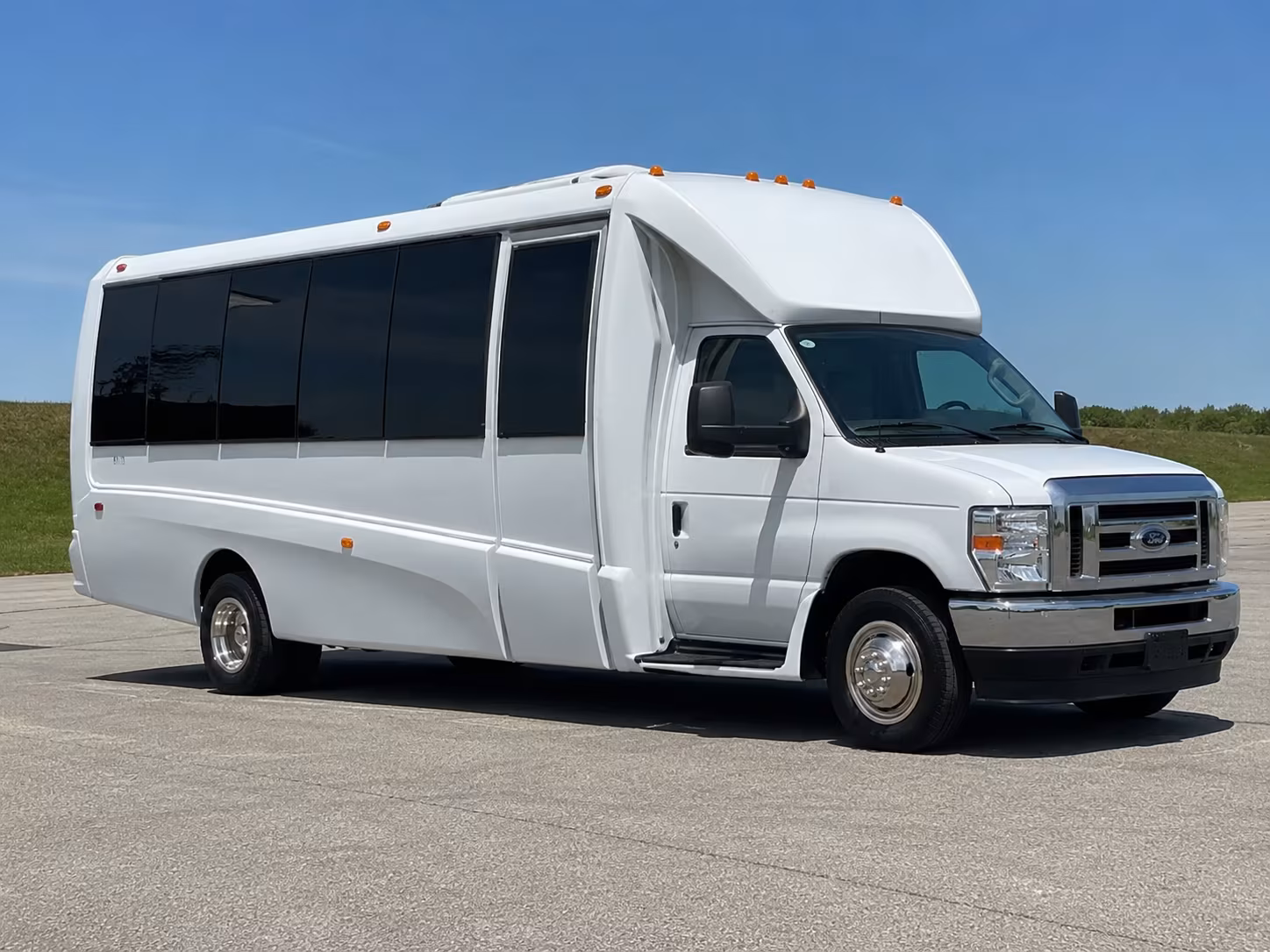 concert bus rentals to tacoma dome and angel of the winds arena shows