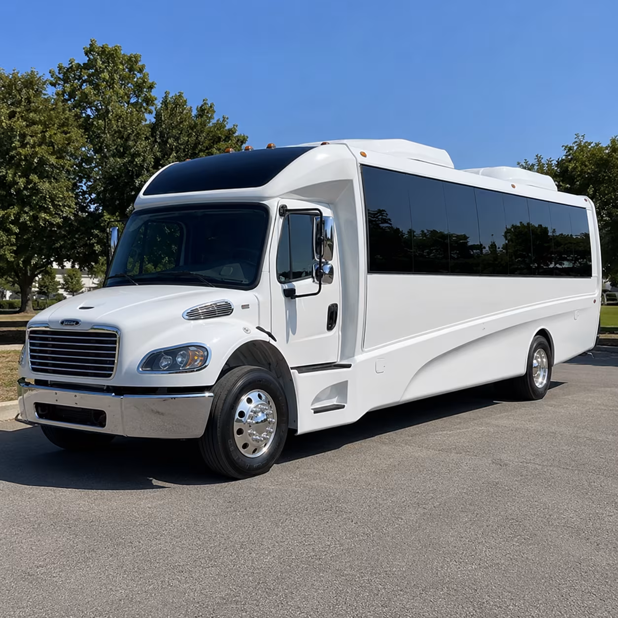 kirkland 25 passenger minibus