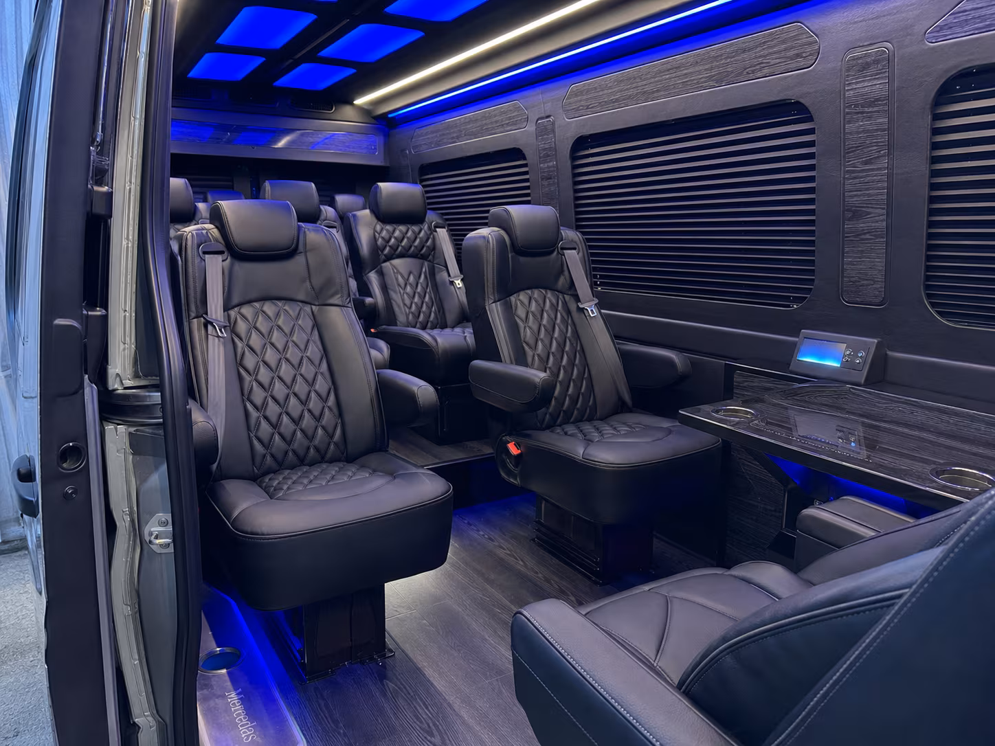 kirkland airport transportation
