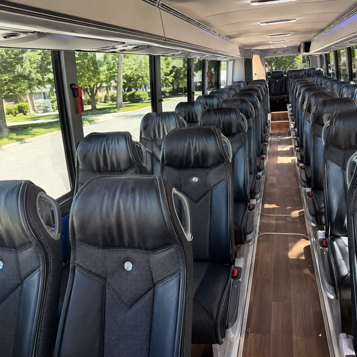 kirkland minibus rentals
