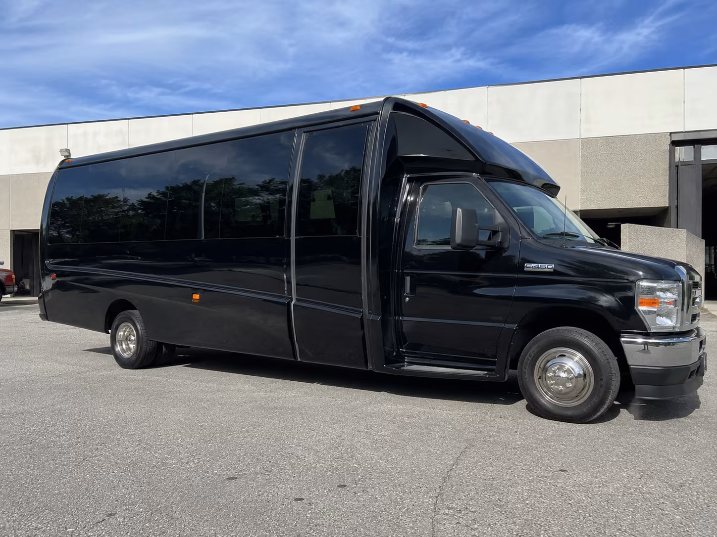 minibuses to woodland park zoo tunes and summer concert series