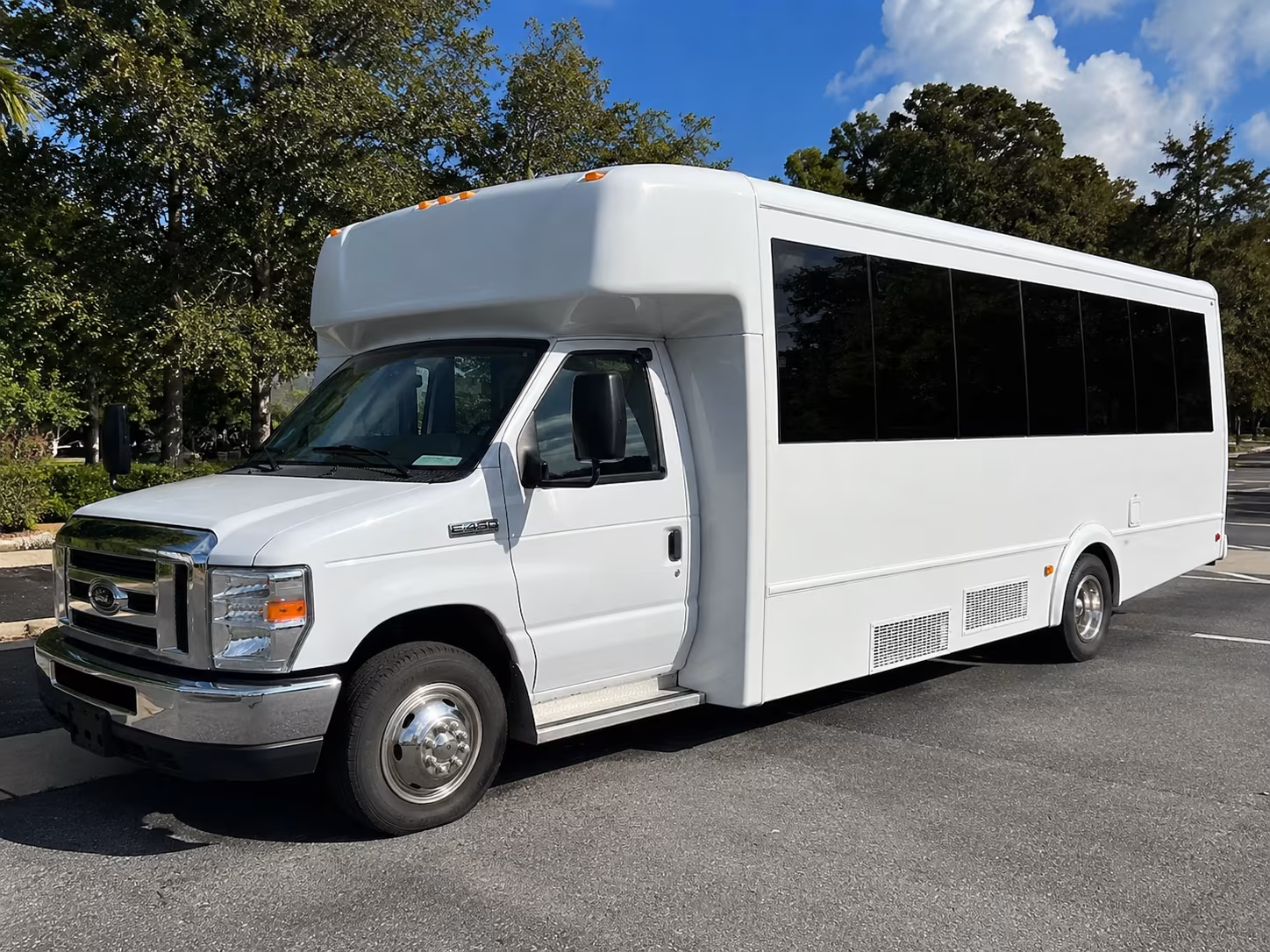 why rent using kirklandminibuscompany com